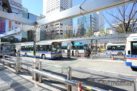 「川崎駅バスターミナル」