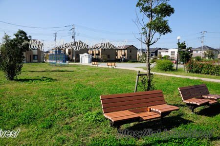 吉川市南四丁目の街区公園