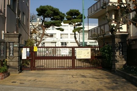 ハイレベルな学校と緑豊かな環境に恵まれた 文教エリアの小学校の取り組み／目黒区立駒場小学校 校長 福留潮先生
