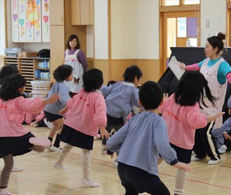 文の里幼稚園　保育