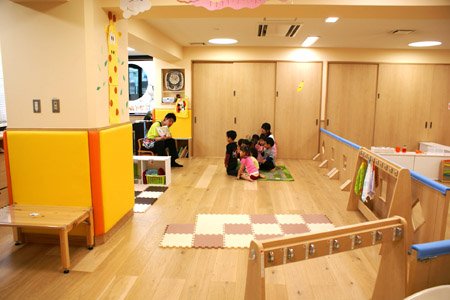 子ども一人一人をしっかり見つめ 本当に必要な保育を実施する／スマイルクラブ ナーサリー木場 河本 みよ子園長先生