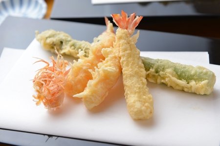 天ぷらすず航 店主 鈴木晴也さん インタビュー