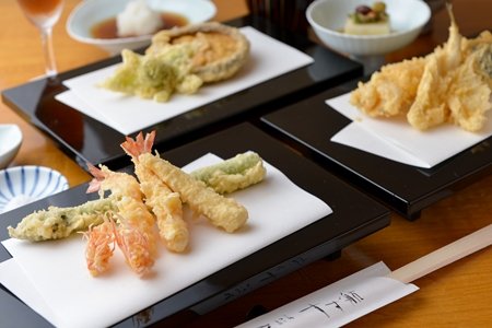 天ぷらすず航 店主 鈴木晴也さん インタビュー