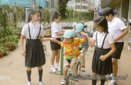 中央区立中央小学校 小久保秀雄校長先生