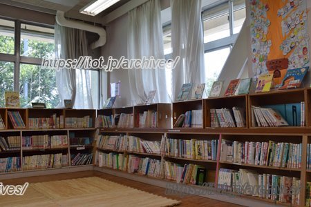 西東京市立東小学校　図書館