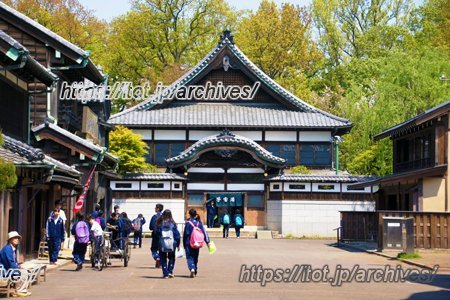 小平市立小平第四中学校：地域巡りの様子