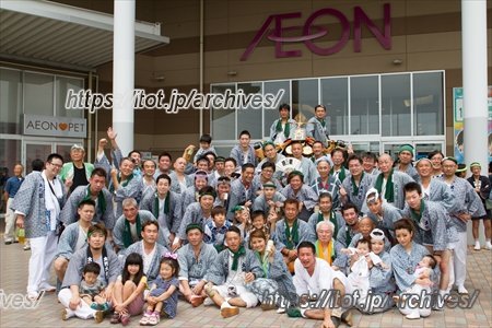 イオン前集合写真