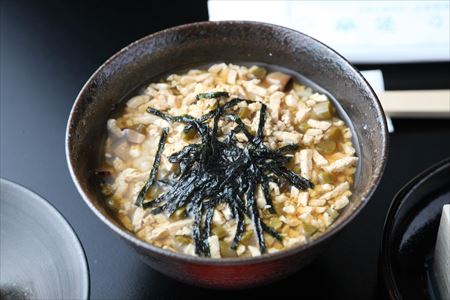 根ぎし　笹乃雪