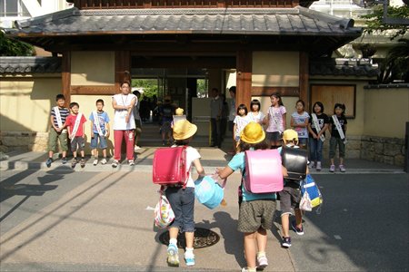 茨木市立茨木小学校　インタビュー