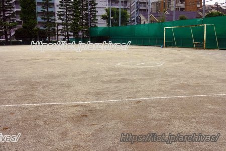 貫井中学校グラウンド