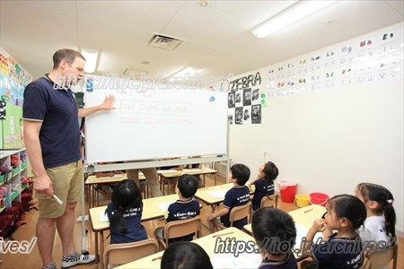 キンダーキッズ授業風景