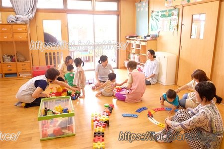 園という枠を越えて地域と連携しながら育んでゆく／わたぐも保育園 園長 福田亨さん、保育士 佐藤美恵先生