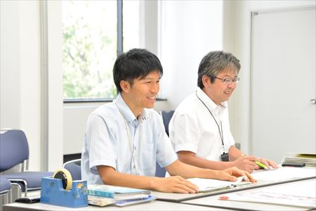 長泉町役場で街づくりビジョンについて伺いました／長泉町役場 企画財政課長 篠原一雄さん 企画財政課 企画調整チーム 副主幹 宍戸 浩さん