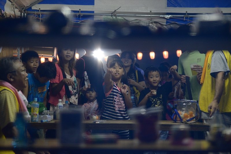 模擬店を楽しむ子ども達（※写真提供三芳町）