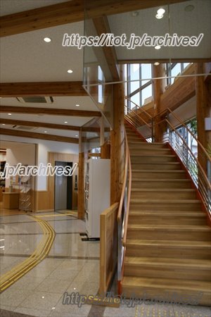 流山市立木の図書館インタビュー