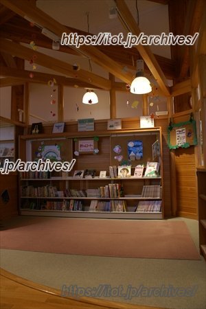 流山市立木の図書館インタビュー