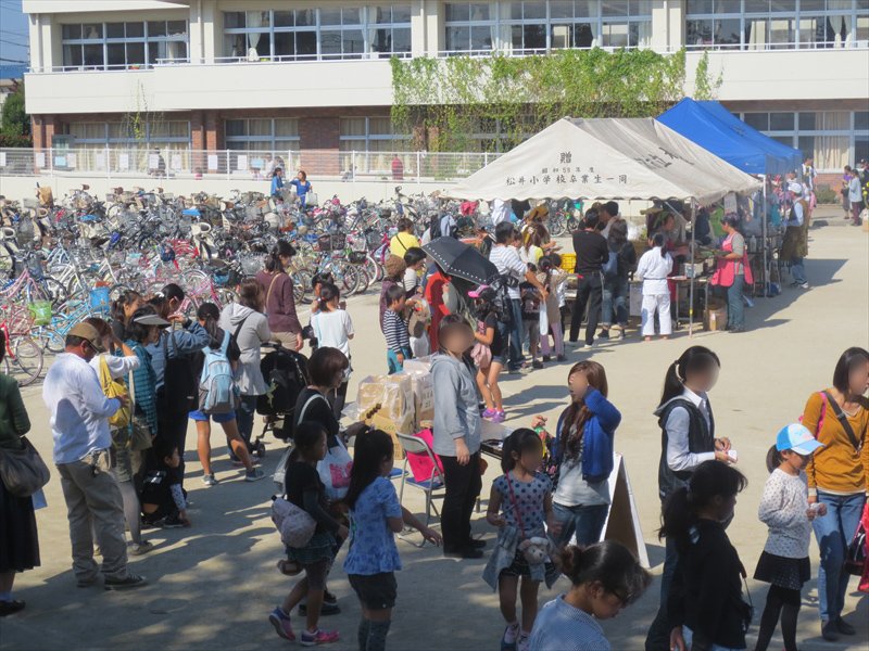 PTAバザーの様子