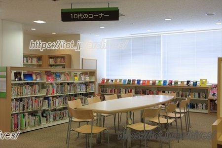 豊島区立中央図書館