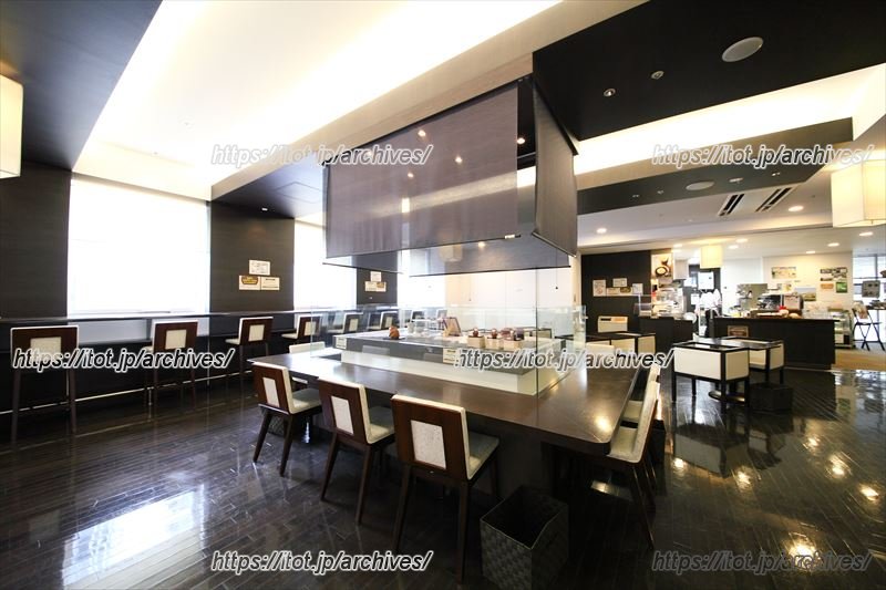 「伝統工芸カフェ・アルティザン」