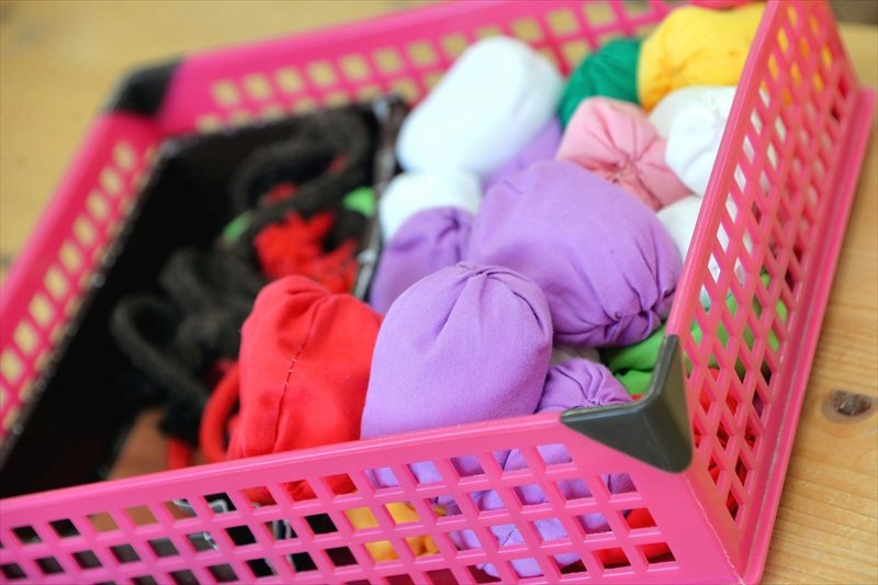 カラフルなお手玉