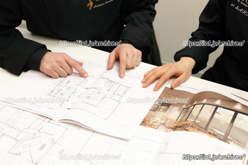 現在は新店舗の内装を検討中