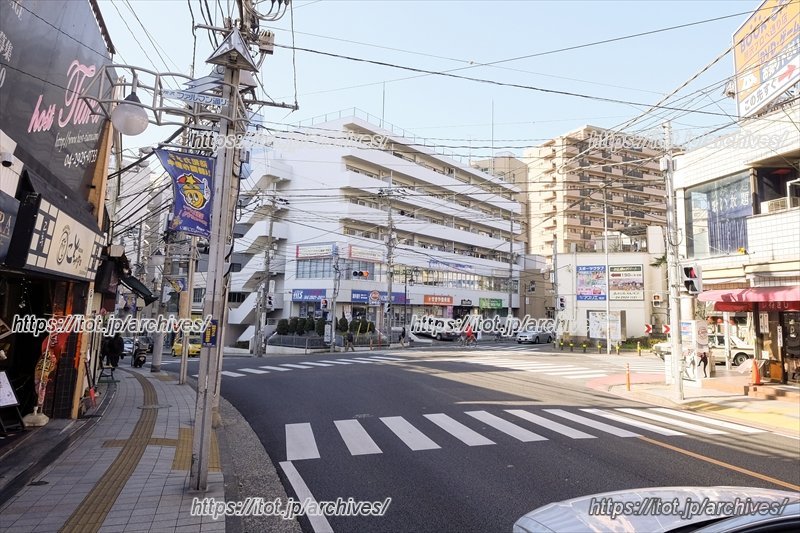 改良工事が予定される「ファルマン通り交差点」