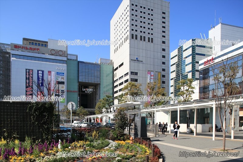 川崎駅東口駅前広場