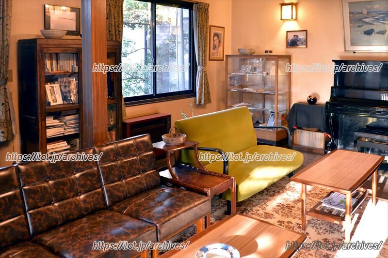 歴史を積み重ね、穏やかな時が流れる空間