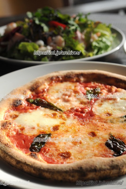 イチオシの窯焼きピッツァ