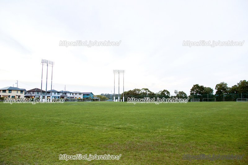 スクールの事務局も置かれている旭グラウンド