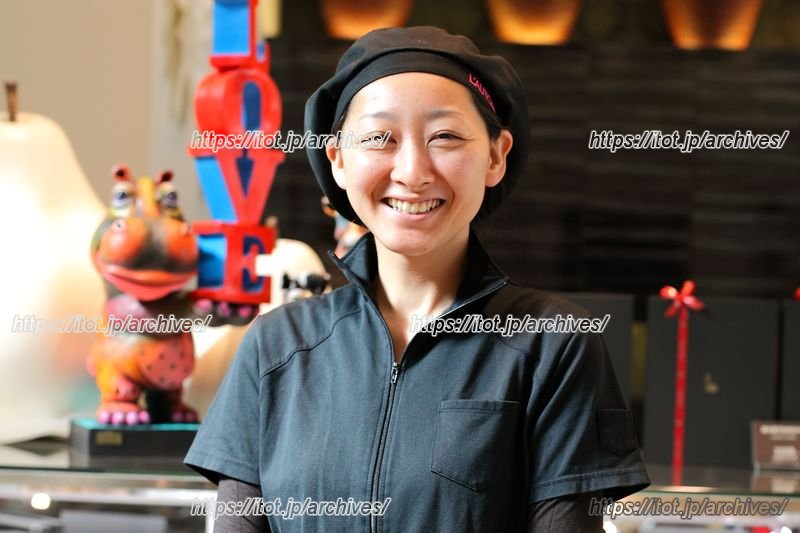 ラグジュアリーな雰囲気と親しみやすい接客が織り成す地域密着の洋菓子店／ロートンヌ中野店店長 浅田梓さん