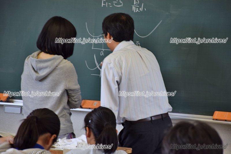 生徒自身で考える授業を目指す