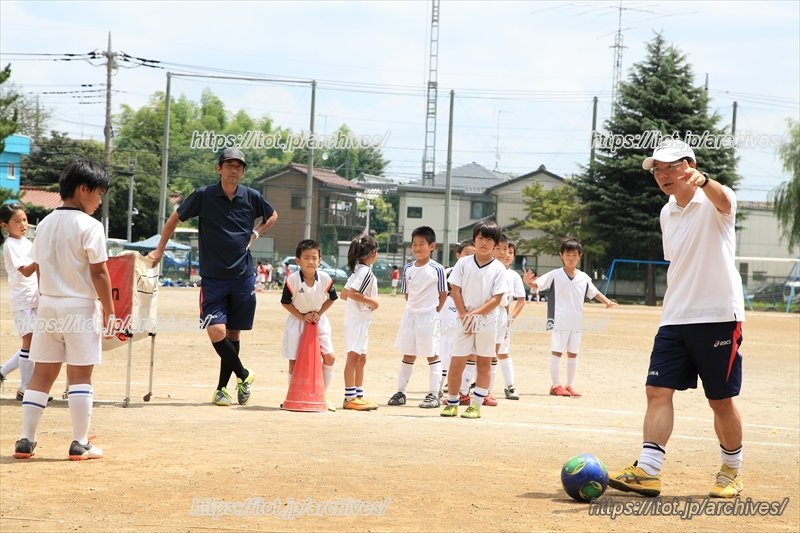 プロで活躍していたコーチから指導を受けられます