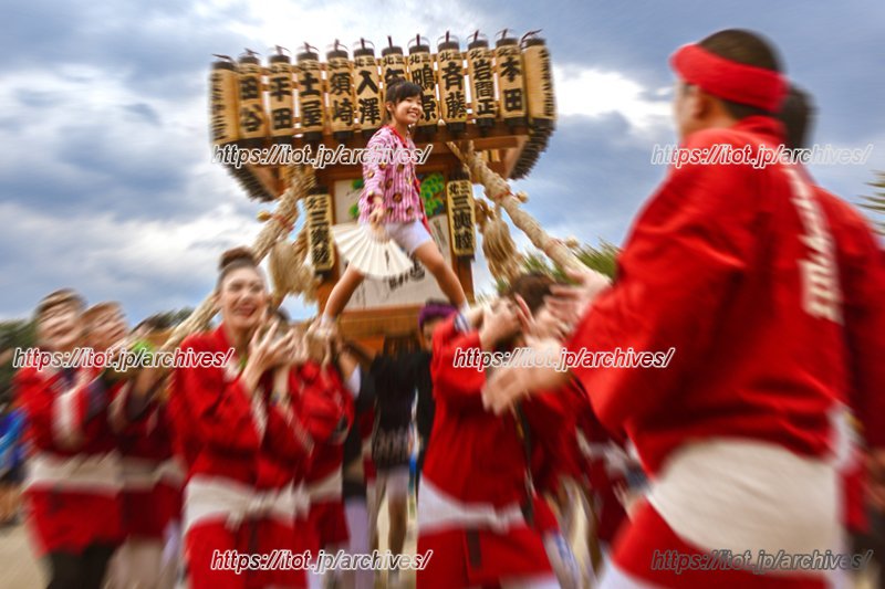 御輿練り歩き（※写真提供三芳町）