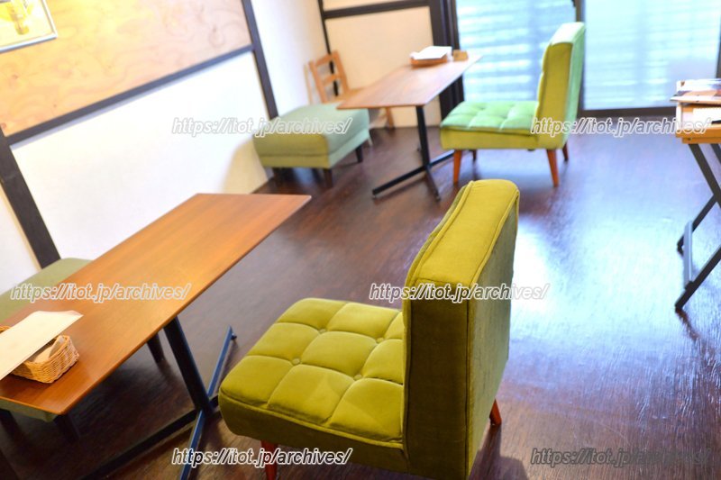 落ち着けるゆったりとした店内