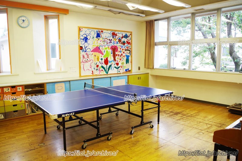 卓球台などの備品もそろっている