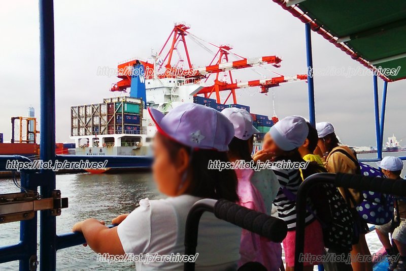 3年生、千葉港・ポートタワーへの校外学習