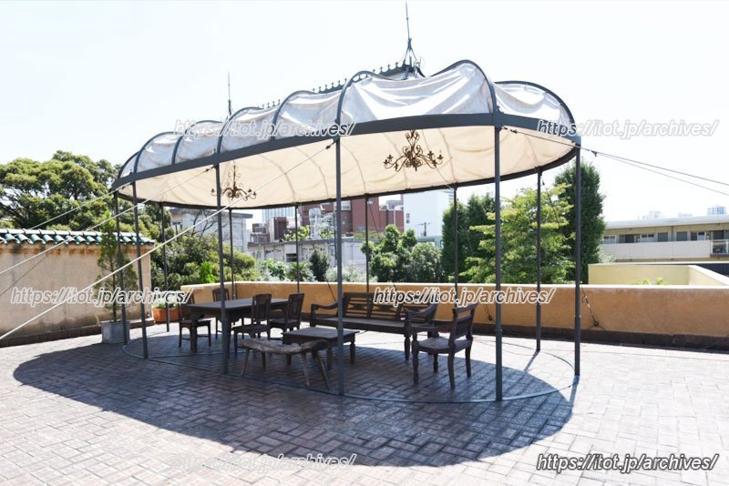 青空の下でのパーティーも