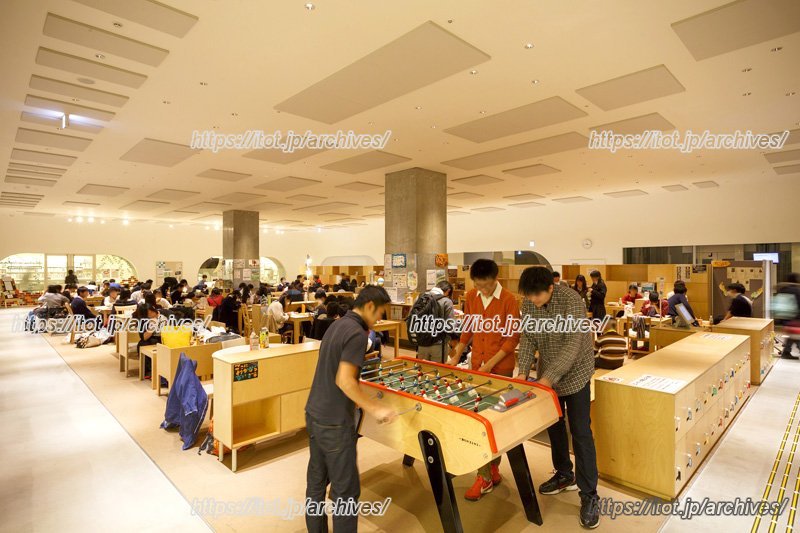 地下2階にある「スタジオラウンジ」