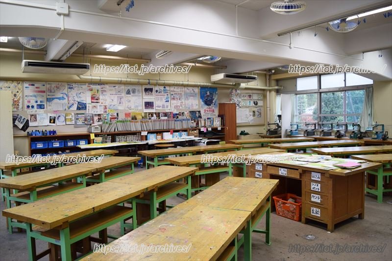 練馬区立光が丘四季の香小学校 図工室