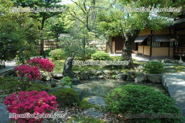 九條家遺構「捨翠亭」の庭園（提供：環境省京都御苑管理事務所）