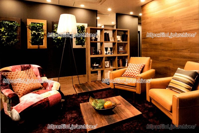 壁に設置したグリーンフレームの実例