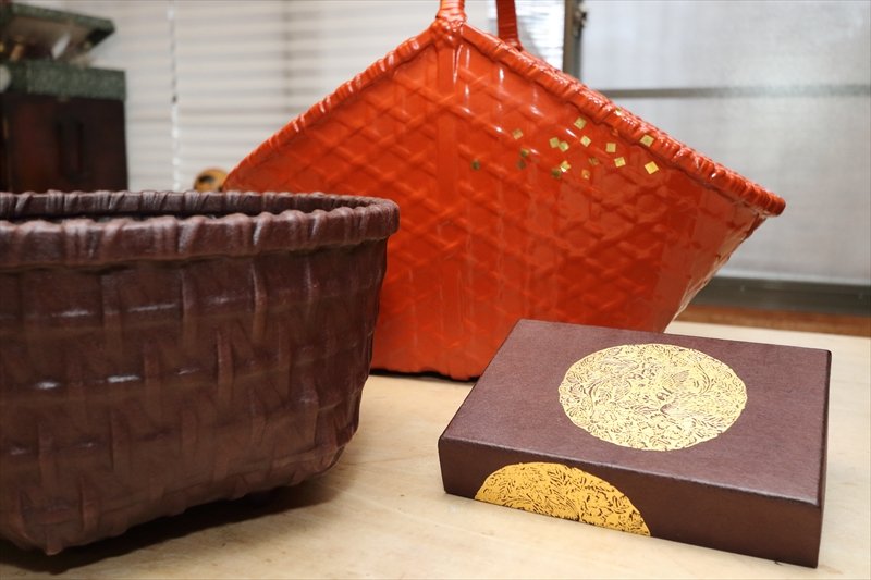 一閑張の職人の技が光る