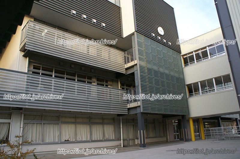 「川崎市立御幸小学校」校舎