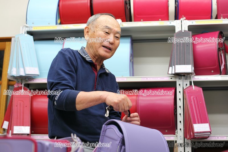 2世代にわたって選ばれるランドセル専門店/ガルソンのカバン 店主 嘉藤正寿さん