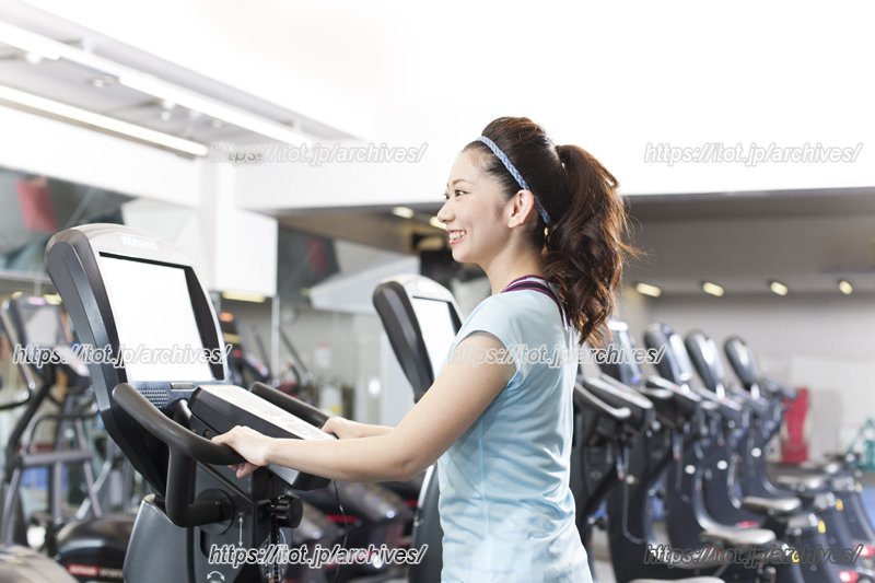 ビジネスパーソンからシニアまで幅広い層が利用している