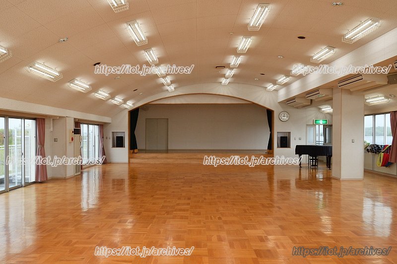 広々としたホール