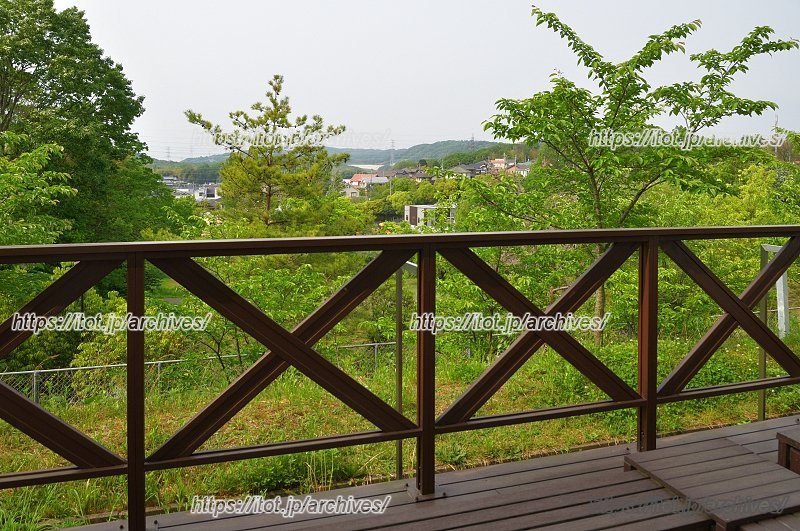 学校周辺は緑あふれる景色が広がる