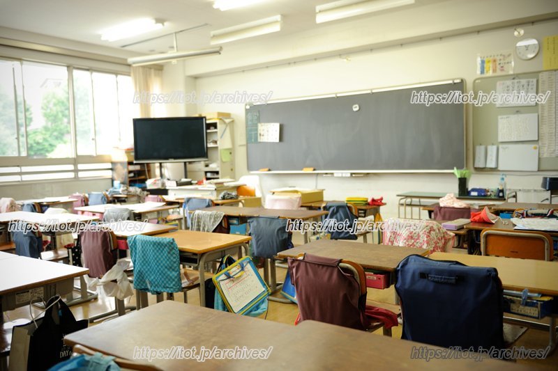 川崎市立西生田小学校教室