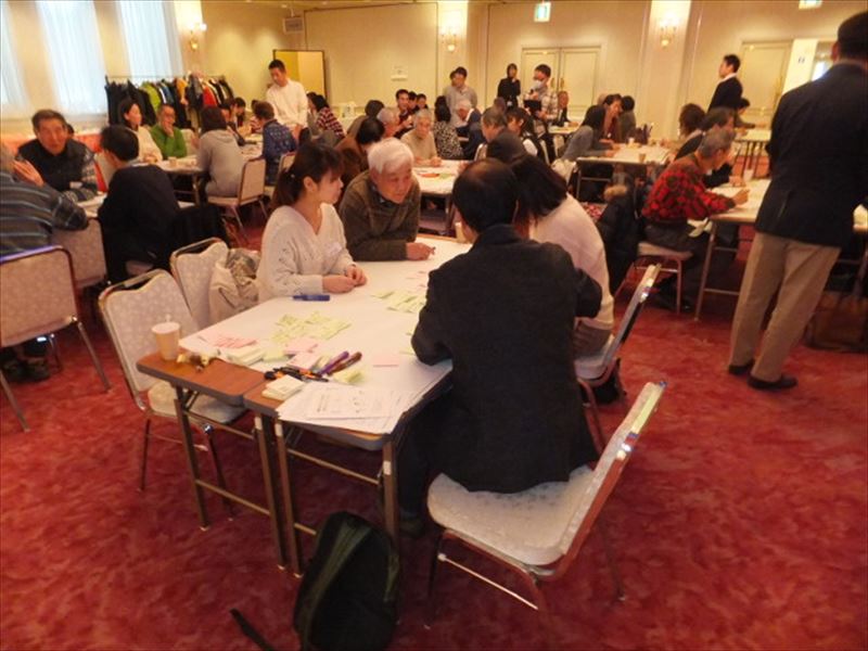 「あさか お・も・て・な・しカフェ」の様子